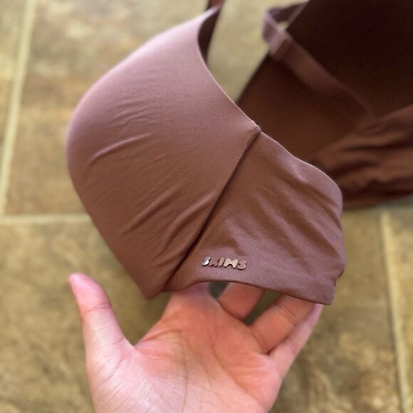 Skims Wireless Form Push-up Bra Garnet Size 38DD - Picture 7 of 10